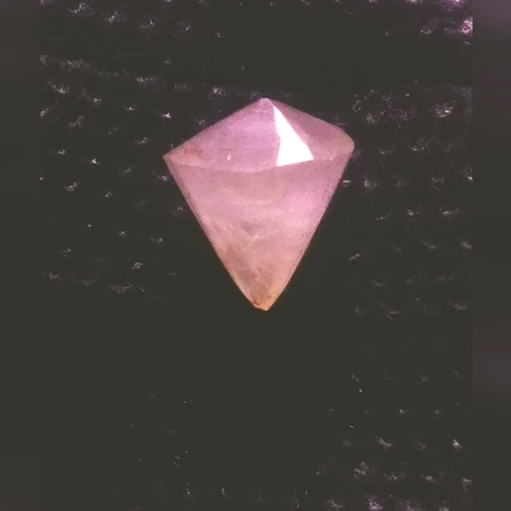 2 ct LIGHT PINK DIAMOND